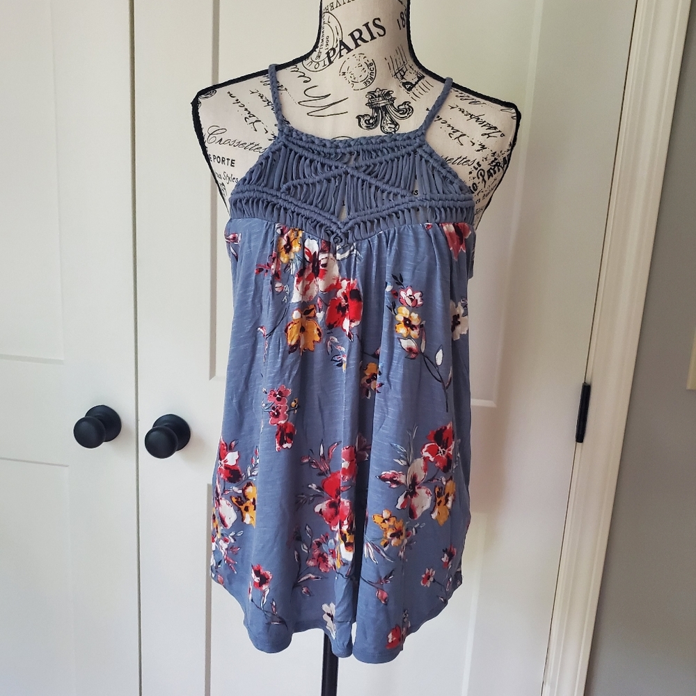 Floral Top-NWT